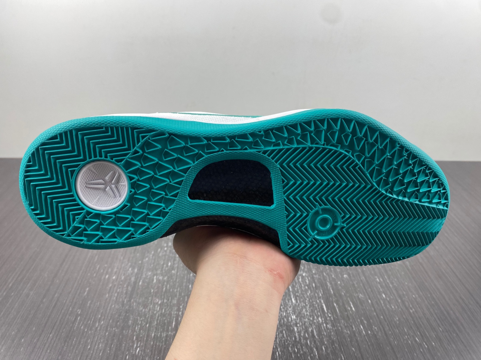 Nike Kobe 8 Protro White Radiant Emerald FQ3549-101