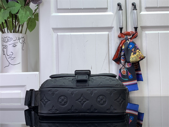 l0vis Vvtt0n getaway