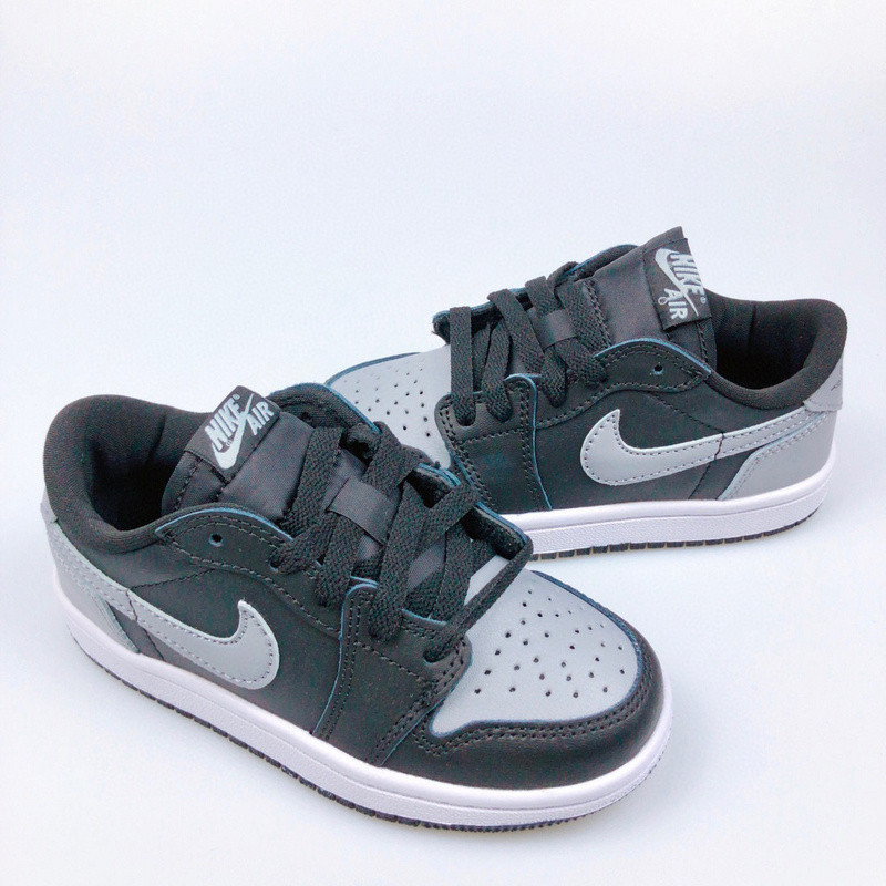 AIR JORDAN 1 KIDS SHOES