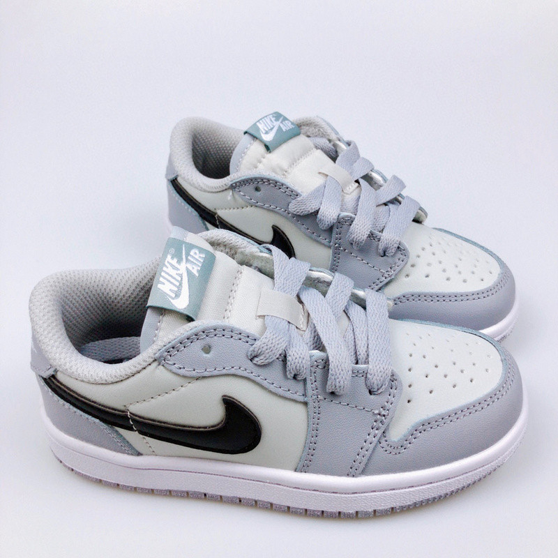 AIR JORDAN 1 KIDS SHOES