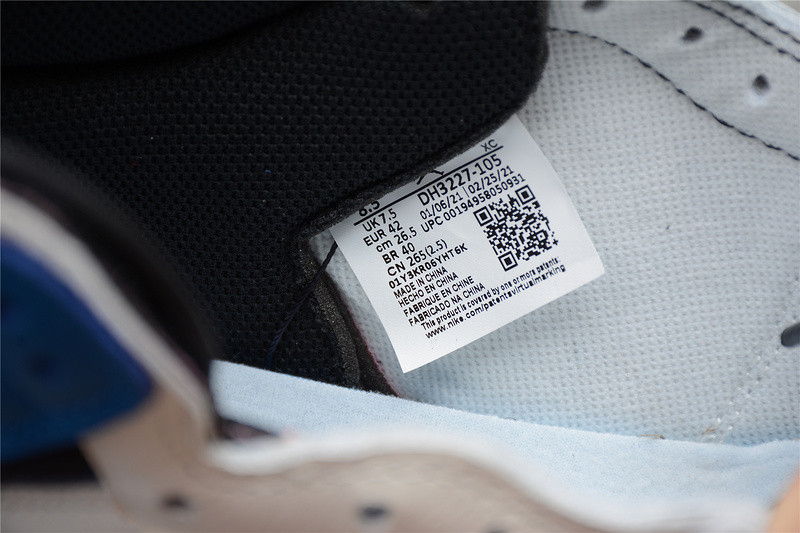 Air Jordan 1 Travis Scott DH3227-105