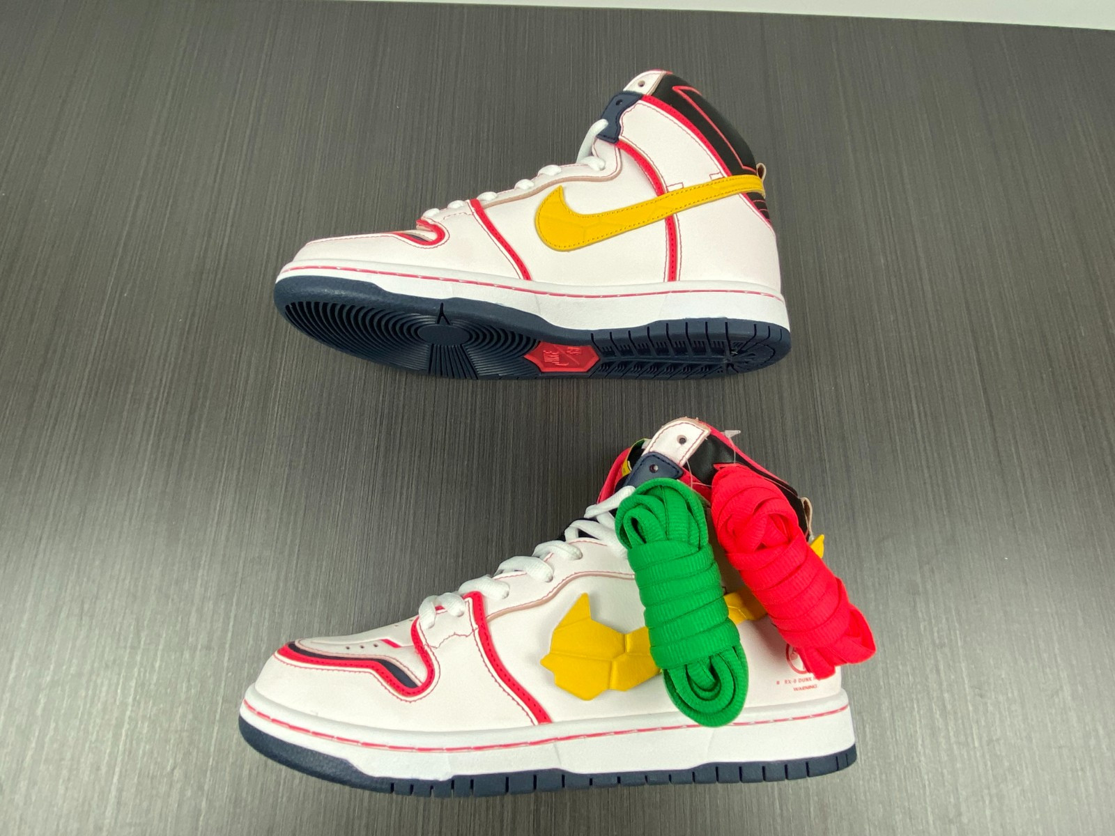 GUNDAM X DUNK HIGH SB ‘PROJECT UNICORN-RX-0’ DH7717-100