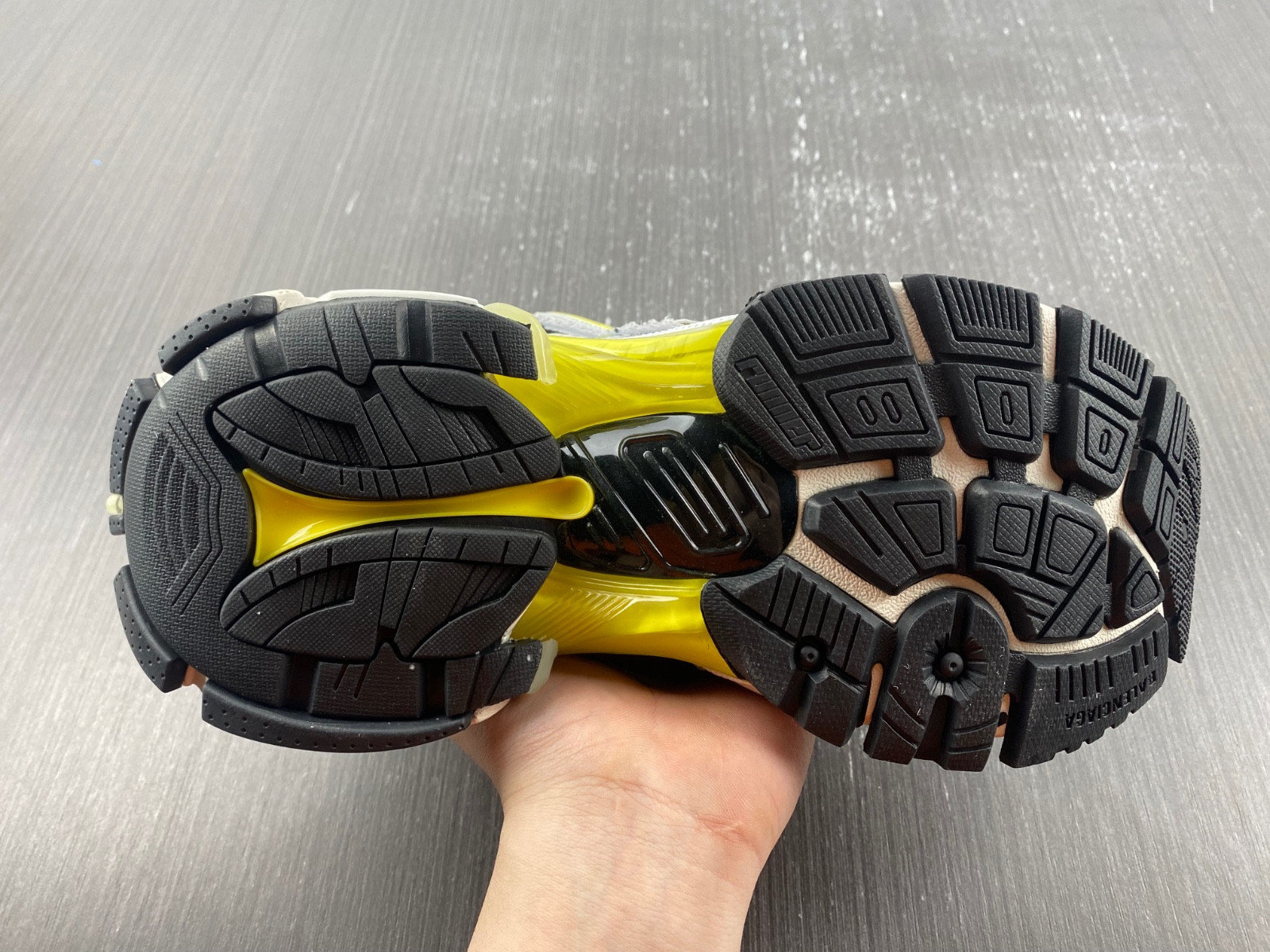 Ba*len*cia*ga runner 677402 w3rb5 9174