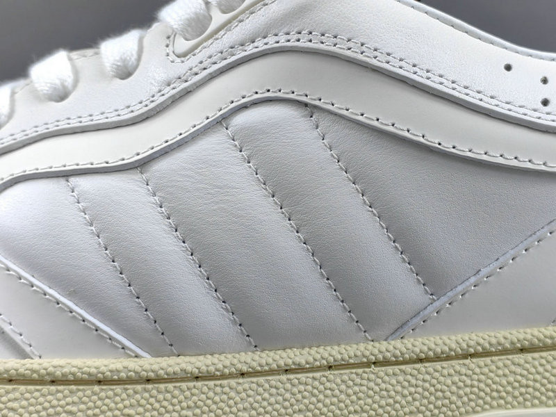 G*u*i re-web sneakers