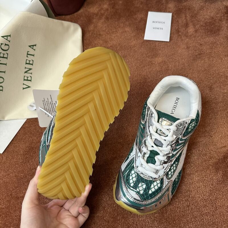 b0tt*ga Ven*ta orbit sneaker