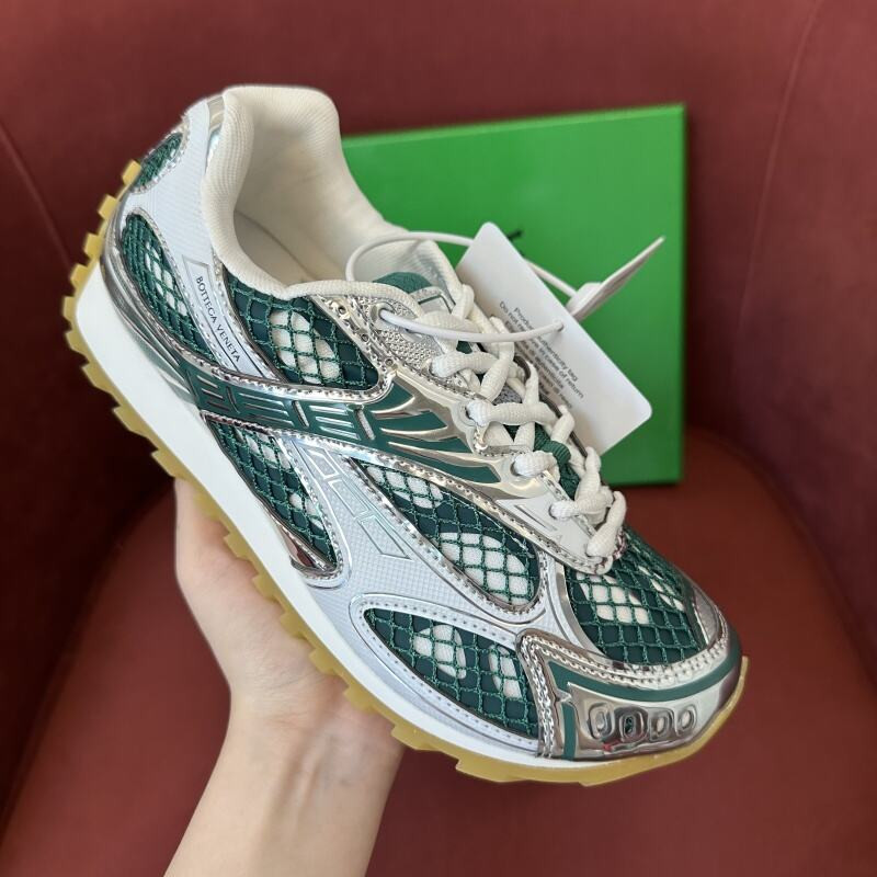 b0tt*ga Ven*ta orbit sneaker