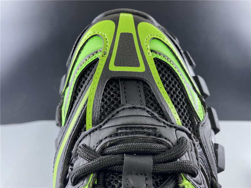 Ba*len*cia*ga tess s. gomma trek low top sneakers (black and green) 570391 w2gn1 1012