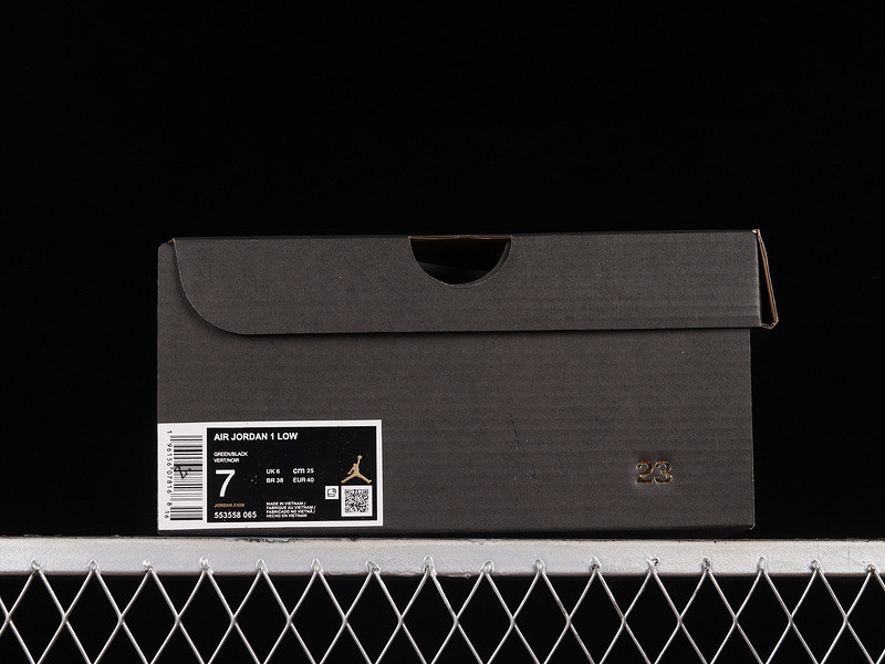 Air Jordan 1 Low Lucky Green 553558-065