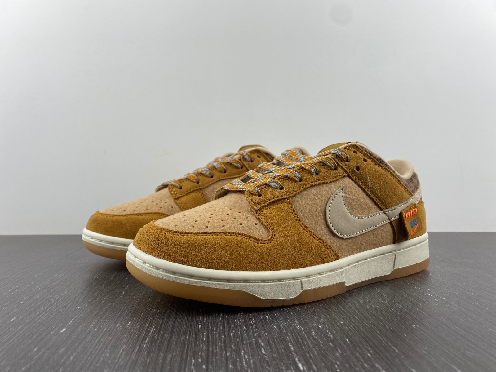 Nike Dunk Low "Teddy Bear" DZ5350-288