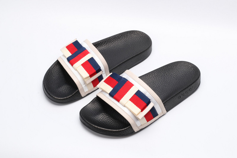 GUC LEATHER SLIDE