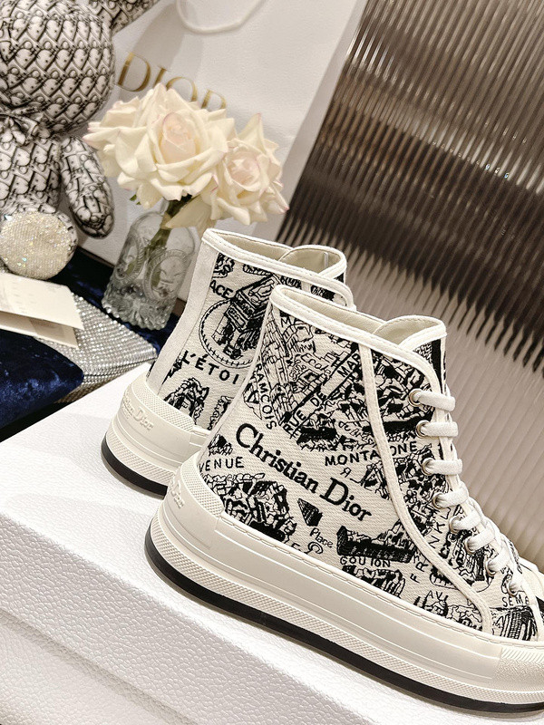 D B23 HIGH-TOP SNEAKERS