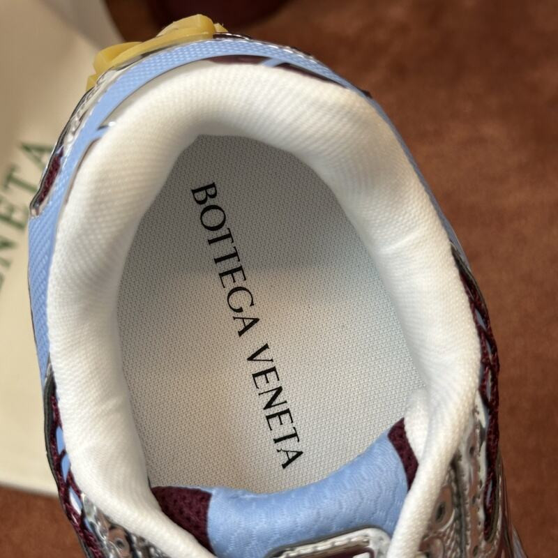 b0tt*ga Ven*ta orbit sneaker