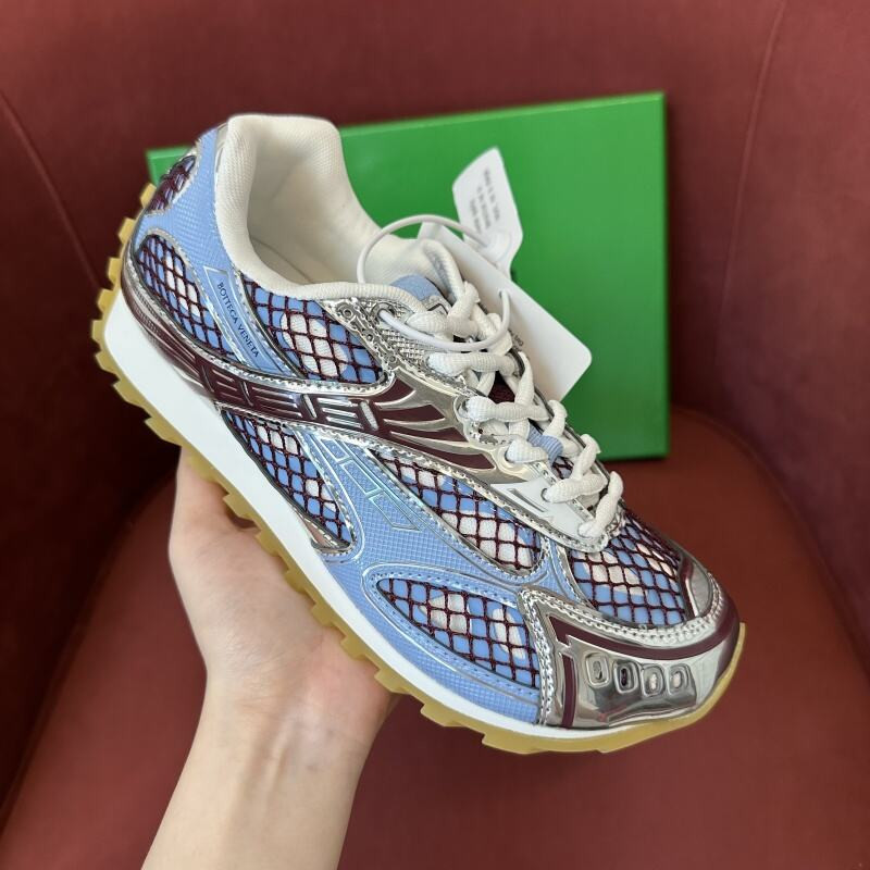 b0tt*ga Ven*ta orbit sneaker