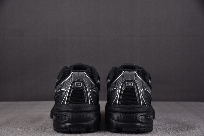 New Balance 740 Black Silver Metallic U740BM2