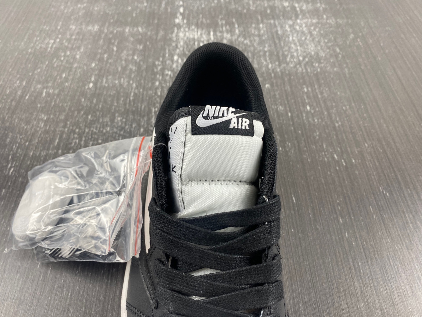 OFF-WHITE x Travis Scott x Air Jordan 1 OW DM7866-188