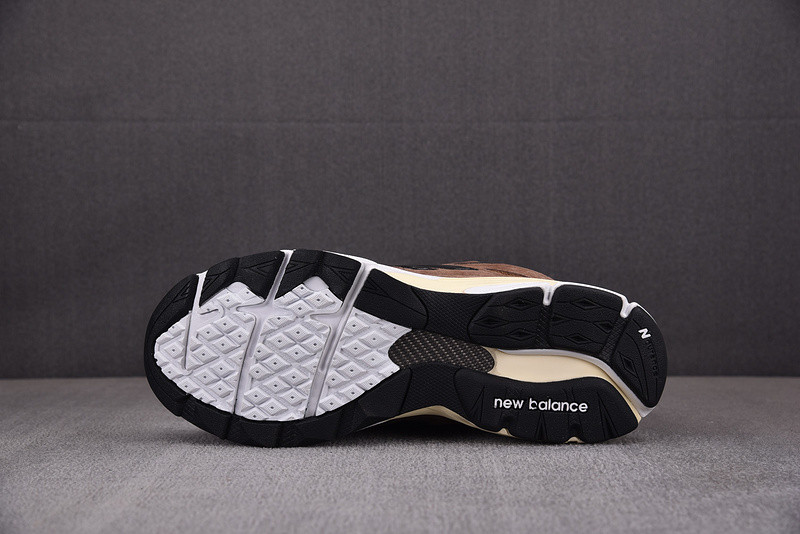 JJJJound x 990v3 Made in USA