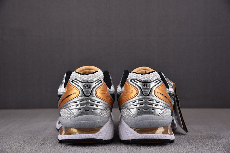 As*ic*s gel kayano 14 (silver / gold) 1201a019-102