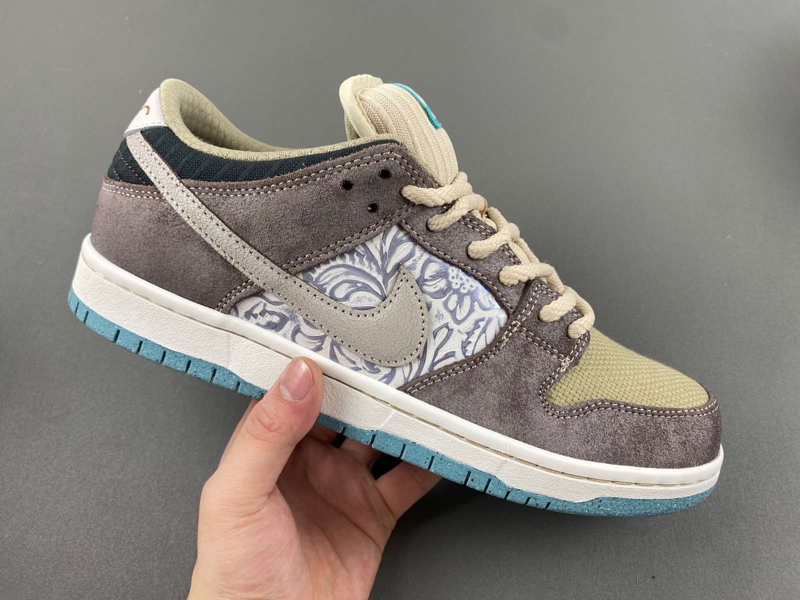 Dunk Low SB 