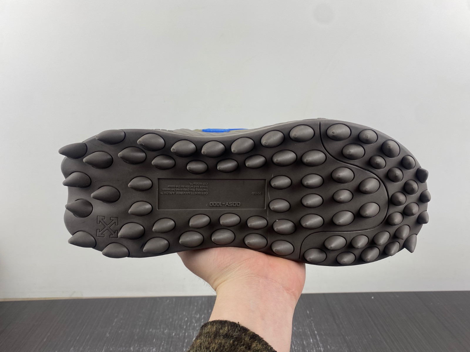 OW C/O ODSY-1000 SPORTS SHOES