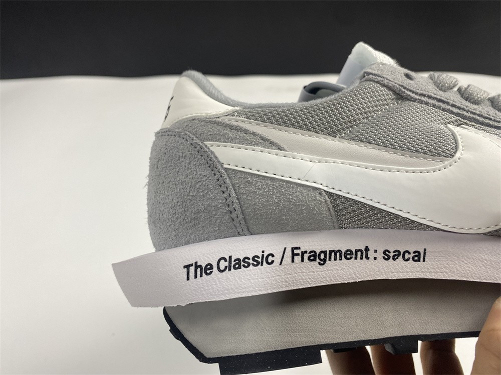 FRAGMENT X SACAI X NIKE LDV WAFFLE “GREY / WHITE” DH2684-001
