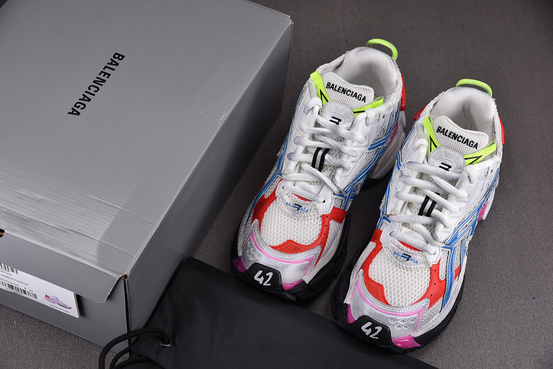 Ba*len*cia*ga runner 677403 w3rb4 9565