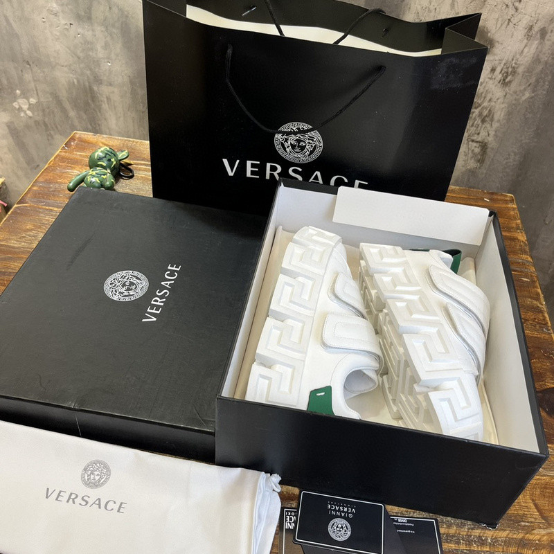 VERSACE SNEAKER