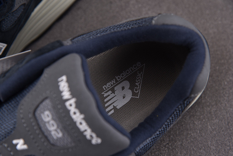 NEW BALANCE M992GG "MADE IN USA"