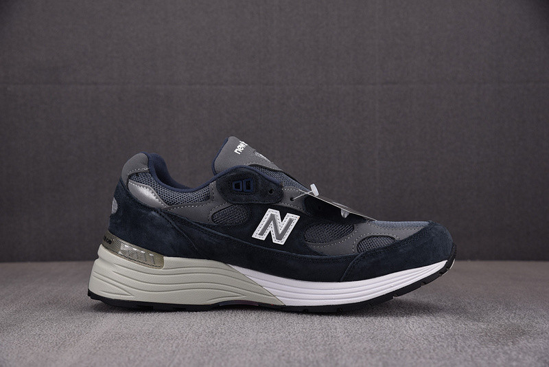 NEW BALANCE M992GG "MADE IN USA"