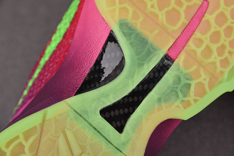 Nike Kobe 11 EM “Mambacurial” 836183-635