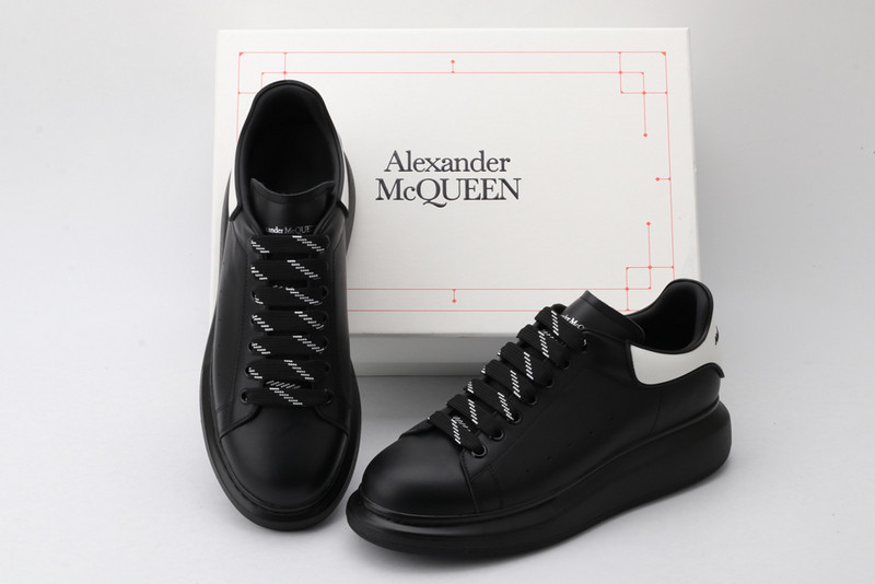a1exa*der Mcqv*en sneaker