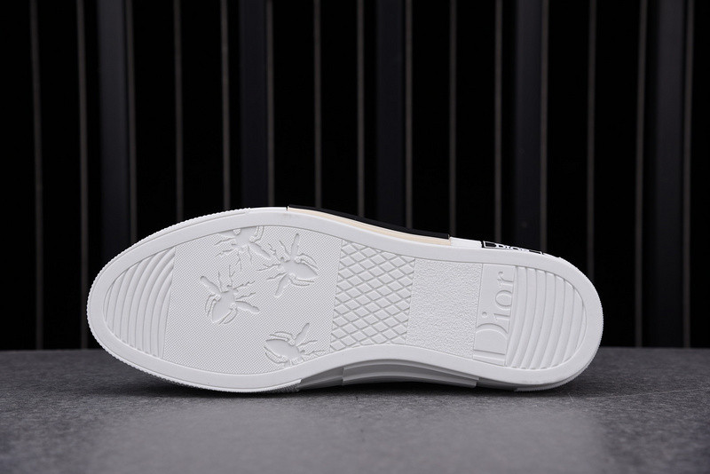 D B23 HIGH-TOP SNEAKERS