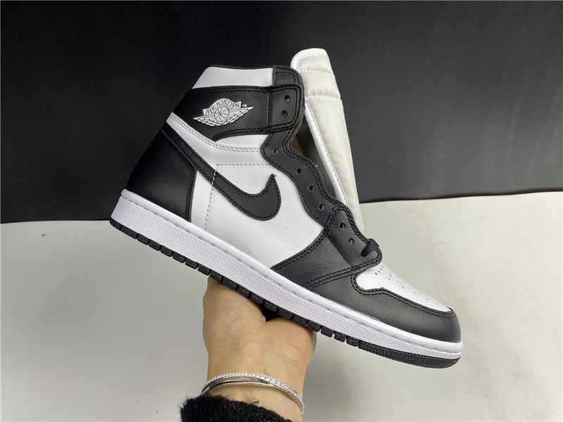 Air Jordan 1 Retro High OG 555088-010