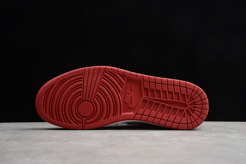 Air Jordan 1 Retro High Bloodline 555088-062