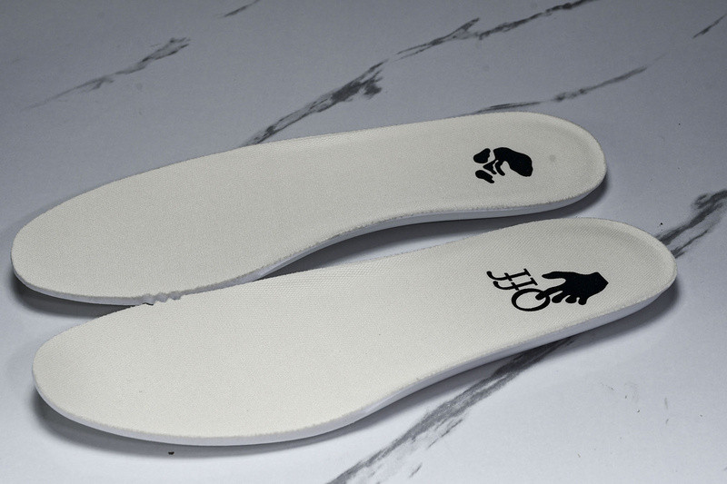 OW C/O ODSY-1000 SPORTS SHOES