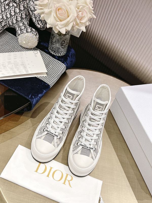 D B23 HIGH-TOP SNEAKERS
