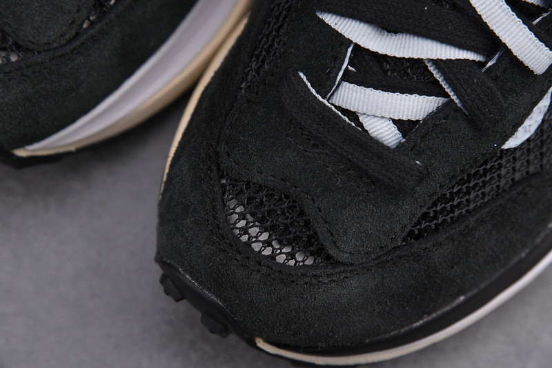 Sacai x Nike Pegasua Vaporfly Black White CV1363-001